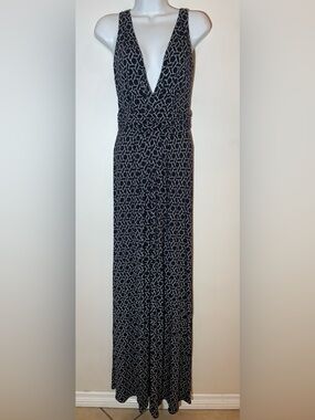 Tart Black & White Geometric Maxi Dress/Medium/Deep V Front-Back/Sleeveless/EUC